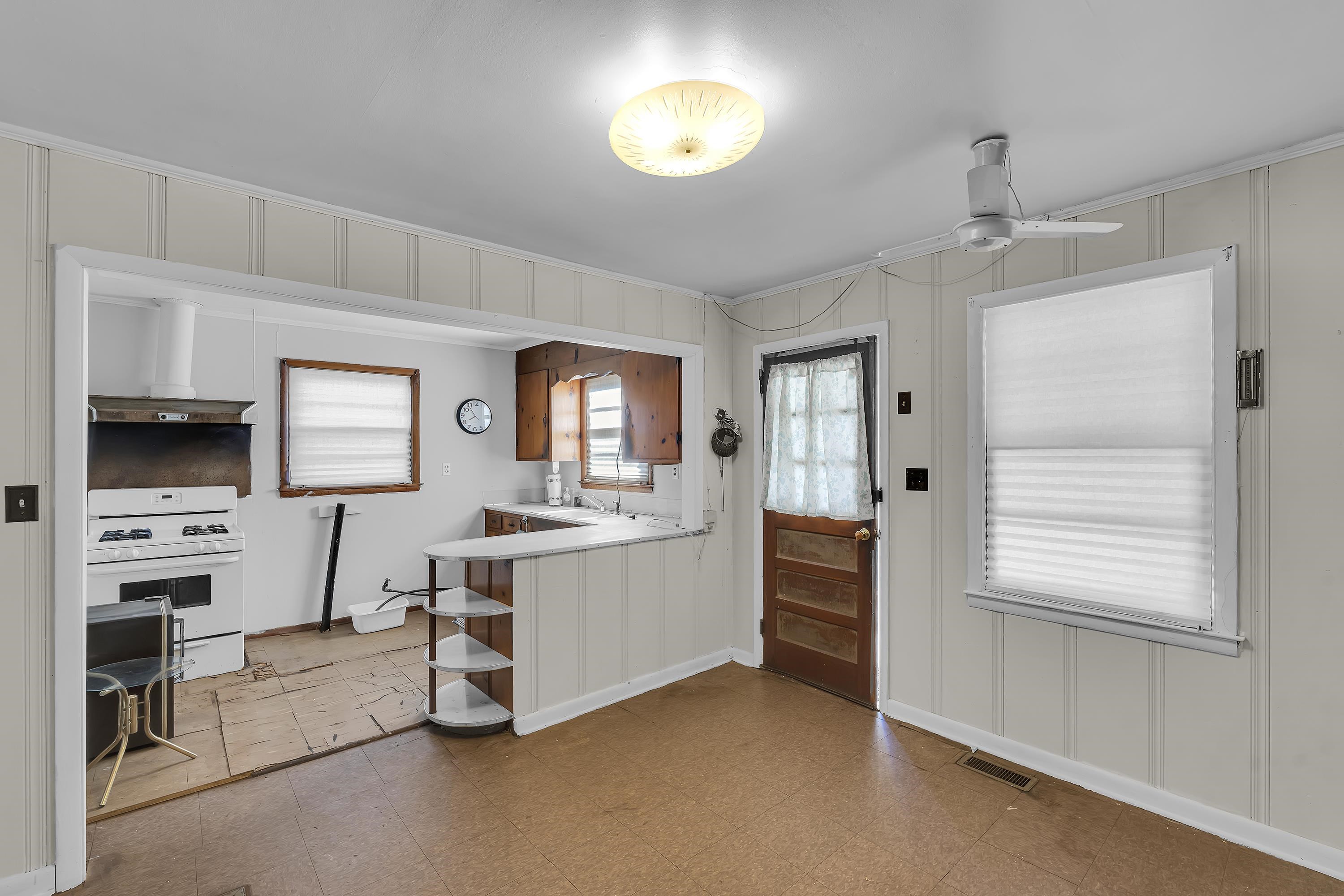 2467 Battleground Road Cowpens, SC 29330 - Photo 12 of 24 Gallery Image 12