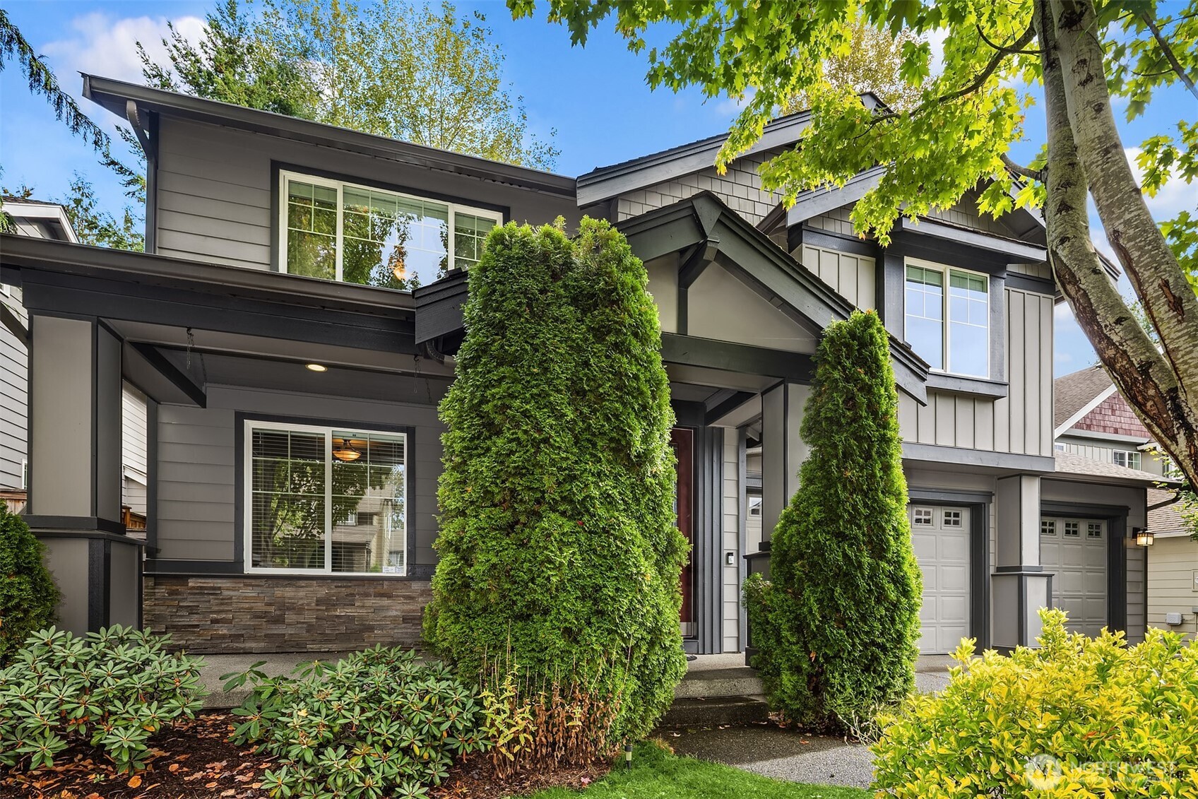 122 Ilwaco Place Southeast Renton, WA 98059 - Photo 1 of 26 Gallery Image 1