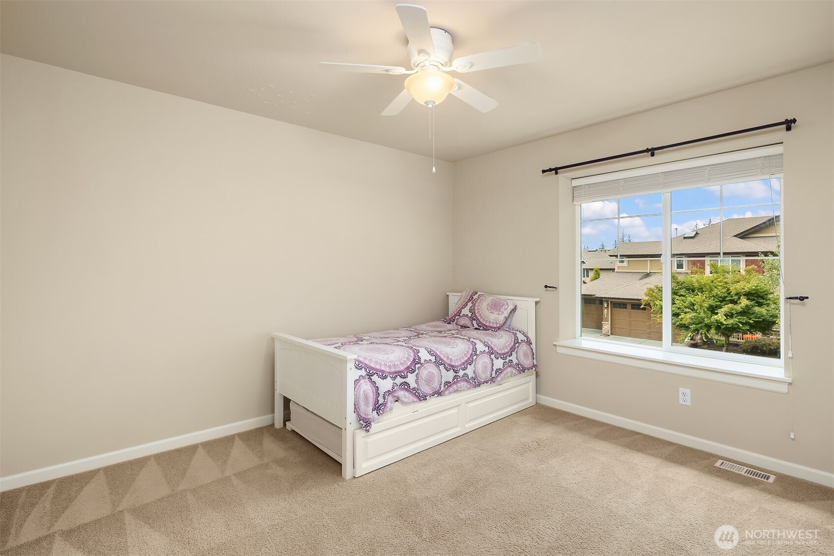 122 Ilwaco Place Southeast Renton, WA 98059 - Photo 17 of 26 Gallery Image 17
