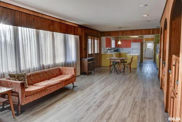 $195,000 | 1604 Fairview Street, Taylorville, IL 62568