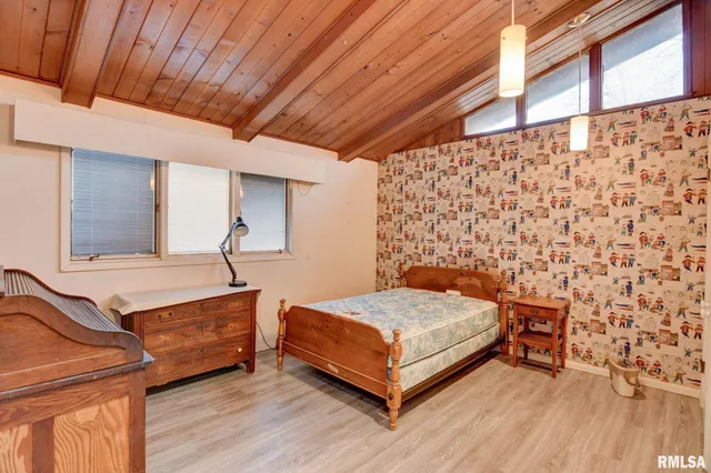 $195,000 | 1604 Fairview Street, Taylorville, IL 62568