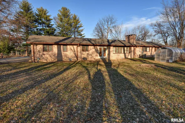 $195,000 | 1604 Fairview Street, Taylorville, IL 62568