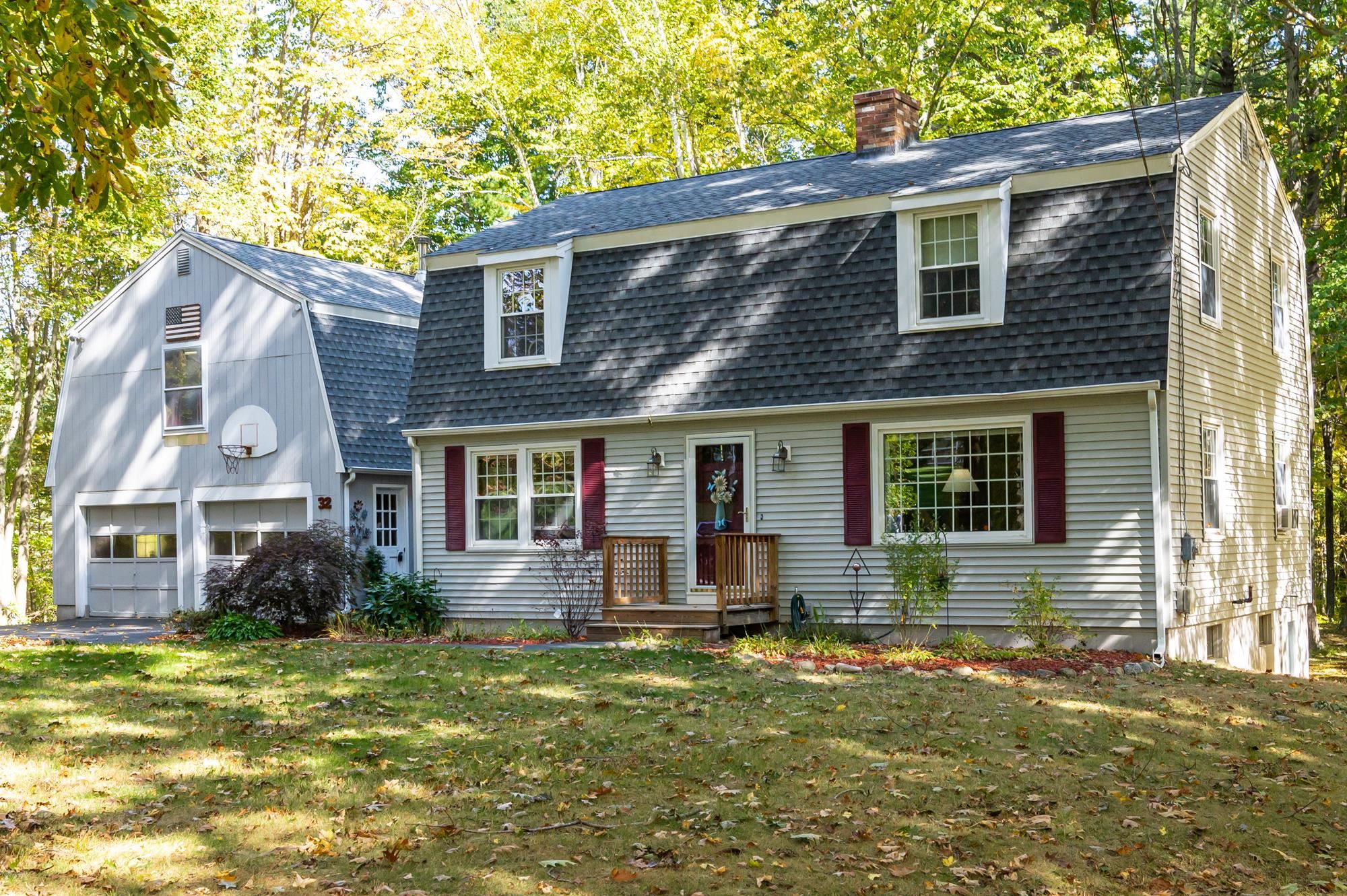 32 Devonshire Road Atkinson, NH 03811 - Photo 1 of 40