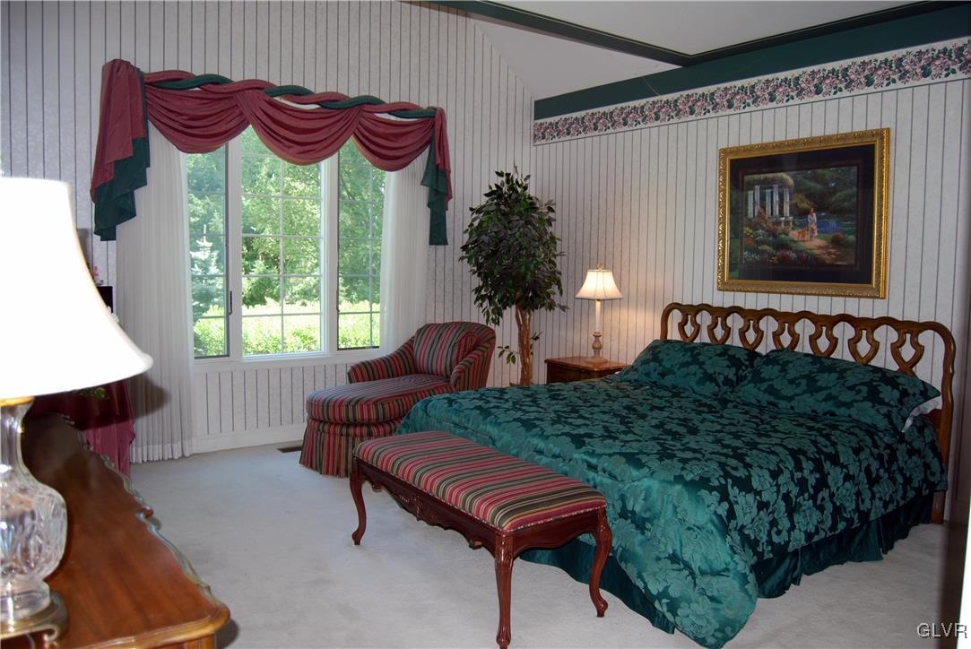 805 Dorset Road Allentown, PA 18104 - Photo 9 of 23 Gallery Image 9