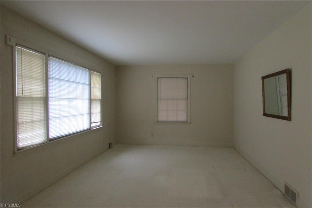2633 Weymoth Road Winston-Salem, NC 27103 - Photo 14 of 45 Gallery Image 14