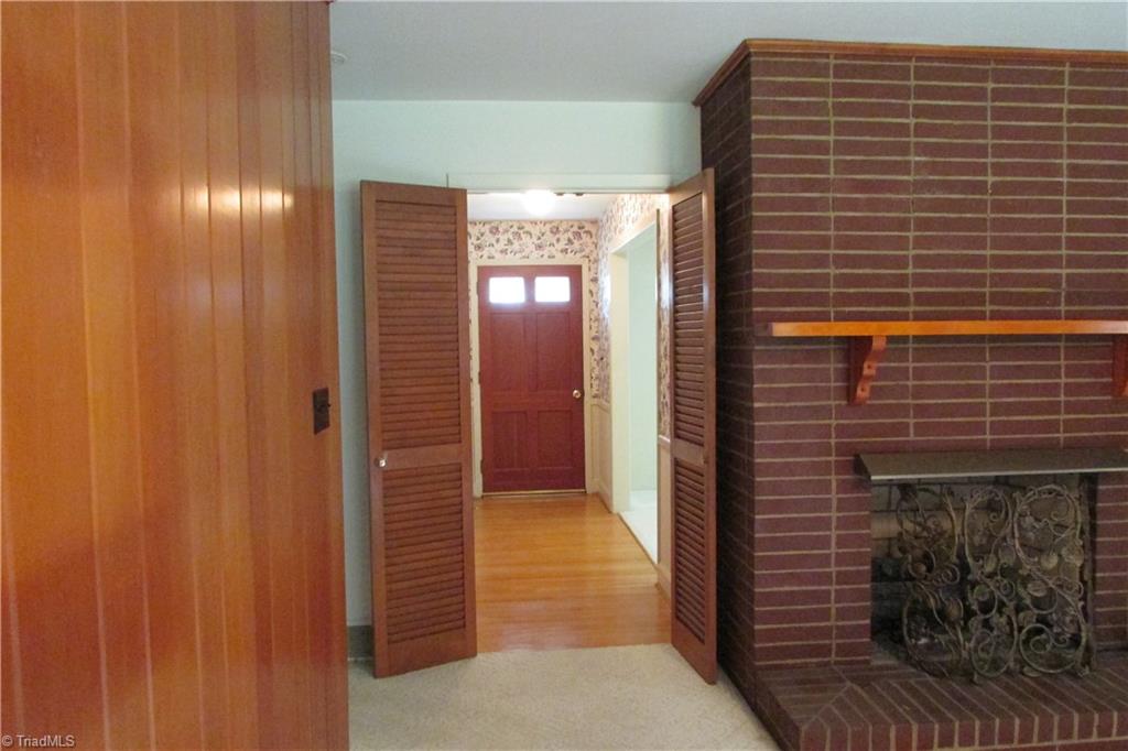 2633 Weymoth Road Winston-Salem, NC 27103 - Photo 16 of 45 Gallery Image 16