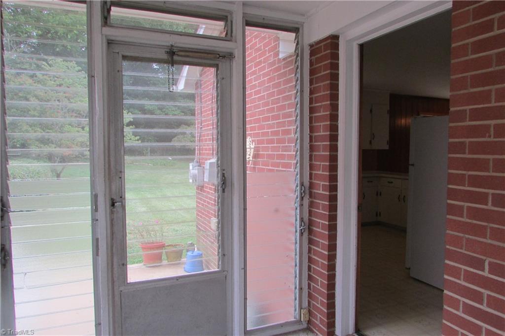 2633 Weymoth Road Winston-Salem, NC 27103 - Photo 25 of 45 Gallery Image 25