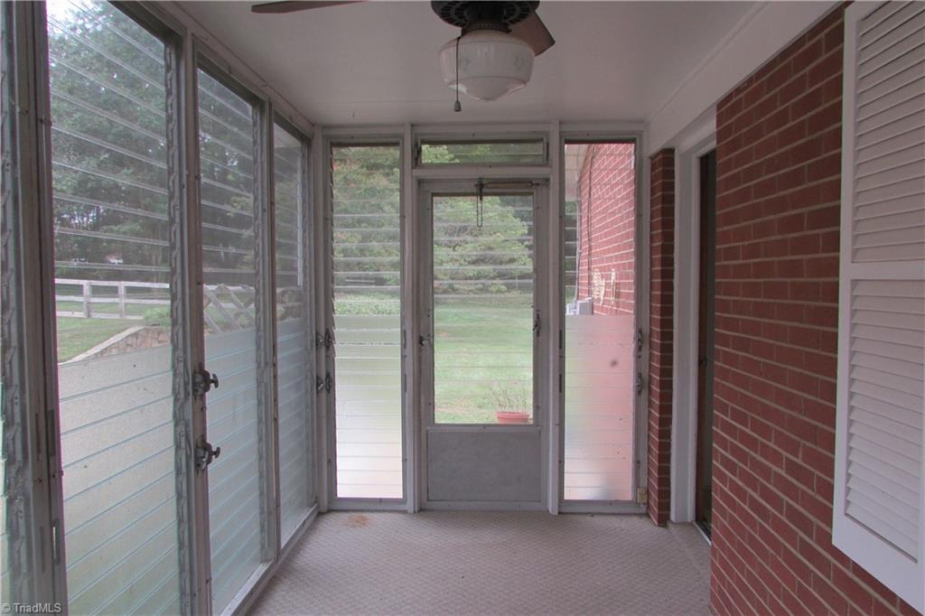 2633 Weymoth Road Winston-Salem, NC 27103 - Photo 27 of 45 Gallery Image 27