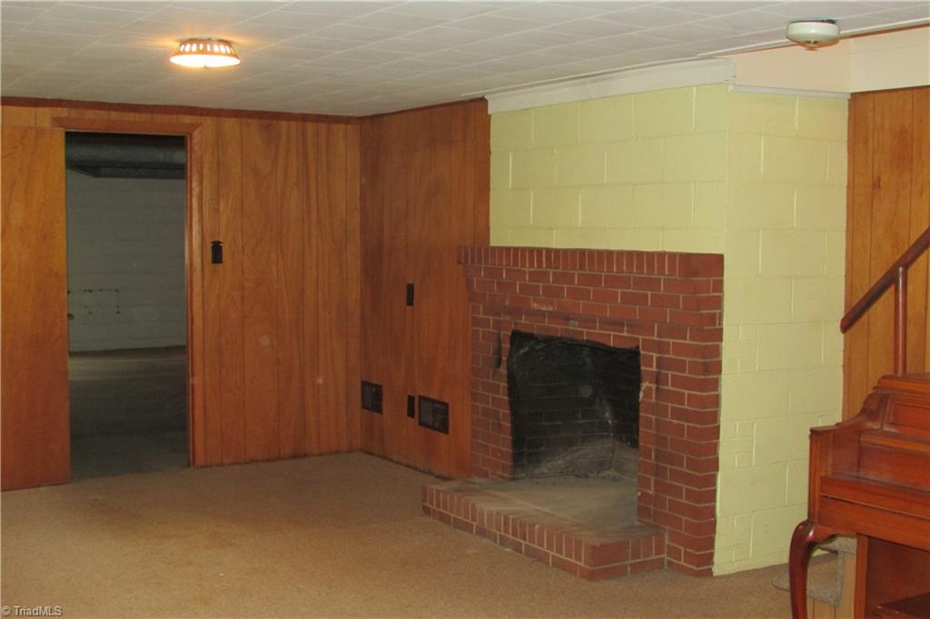 2633 Weymoth Road Winston-Salem, NC 27103 - Photo 37 of 45 Gallery Image 37