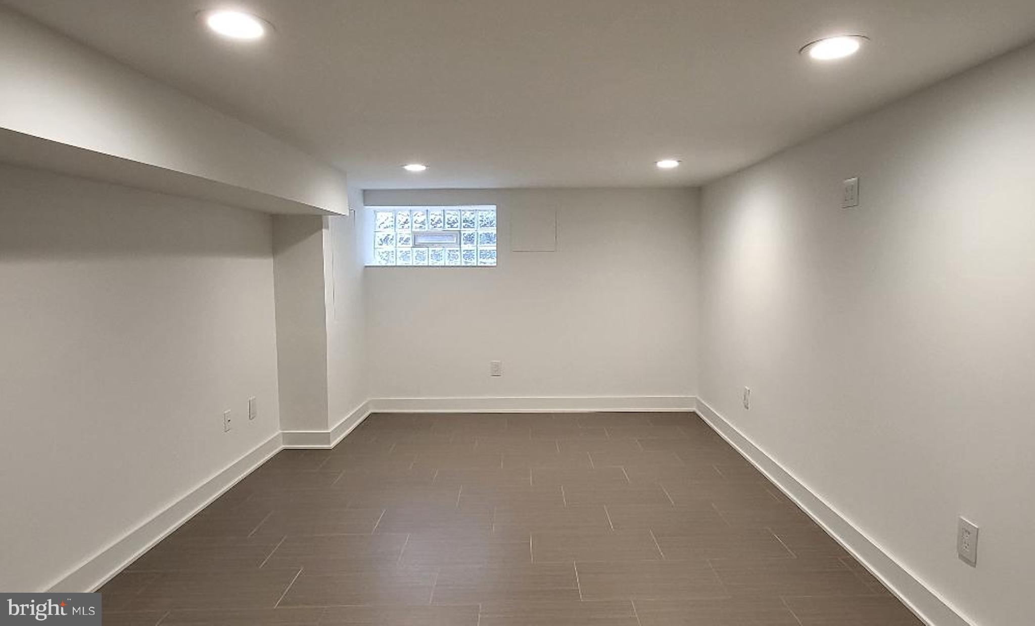 1237 South 27th Street Philadelphia, PA 19146 - Photo 32 of 36 a view of room