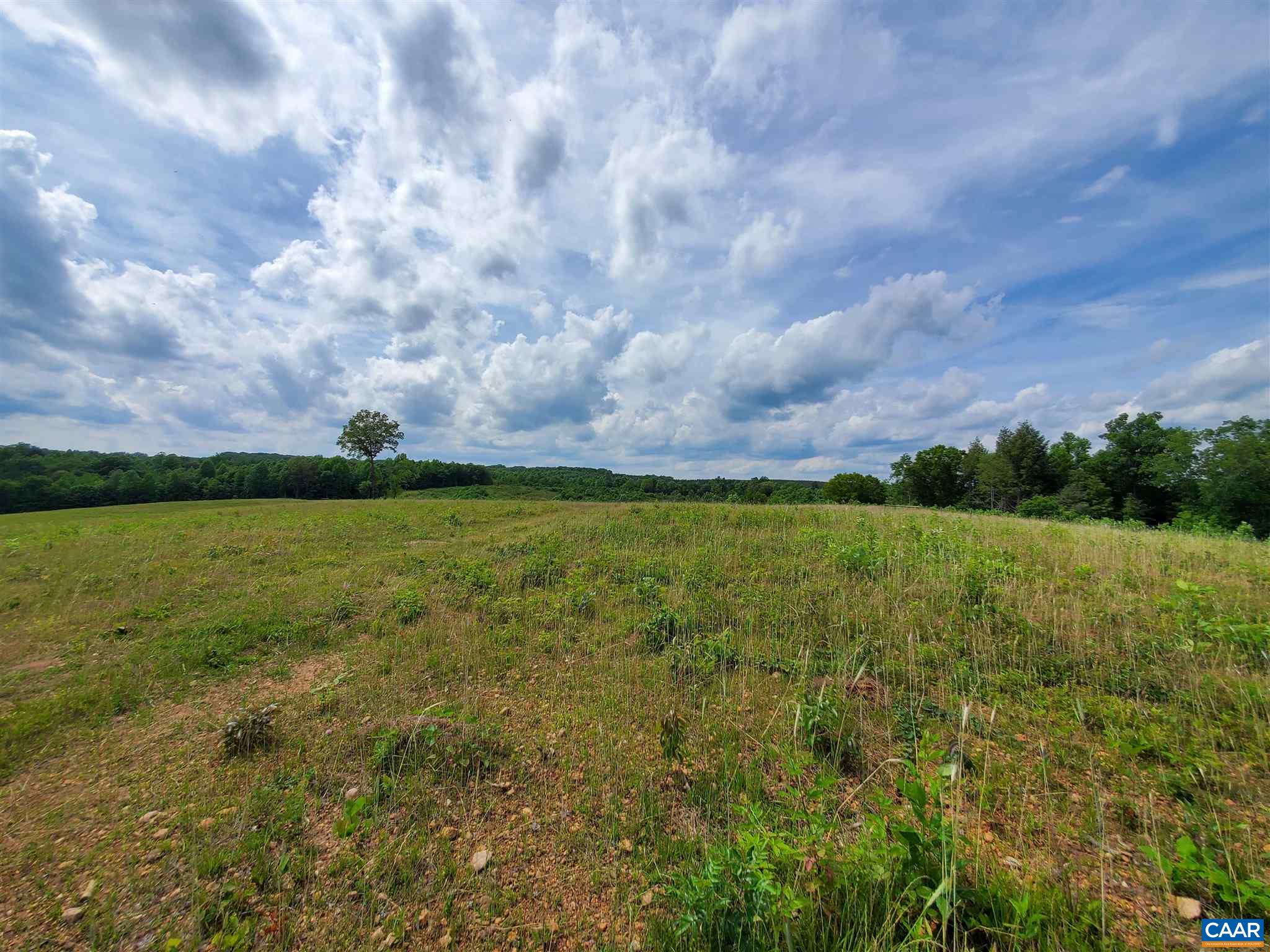 3060 Stage Junction Road Columbia, VA 23038 - Photo 23 of 34 a view of a field with an ocean