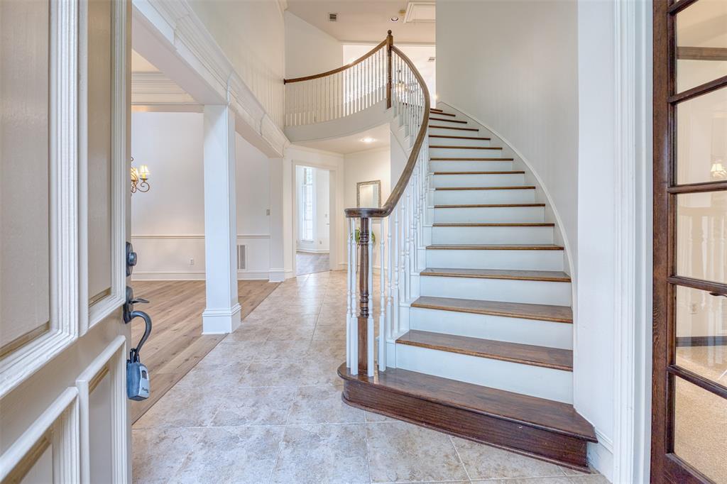 406 Del Rio Court Allen, TX 75013 - Photo 3 of 40