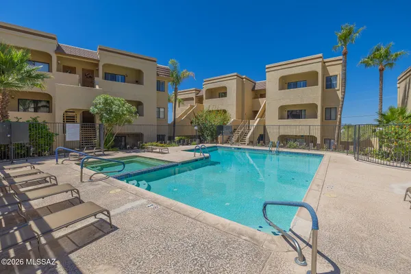 $193,000 | 5500 North Valley View Road, Unit 213, Tucson, AZ 85718