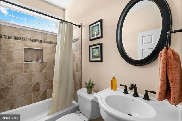 $549,000 | 10202 Spring Creek Drive, Spotsylvania, VA 22553