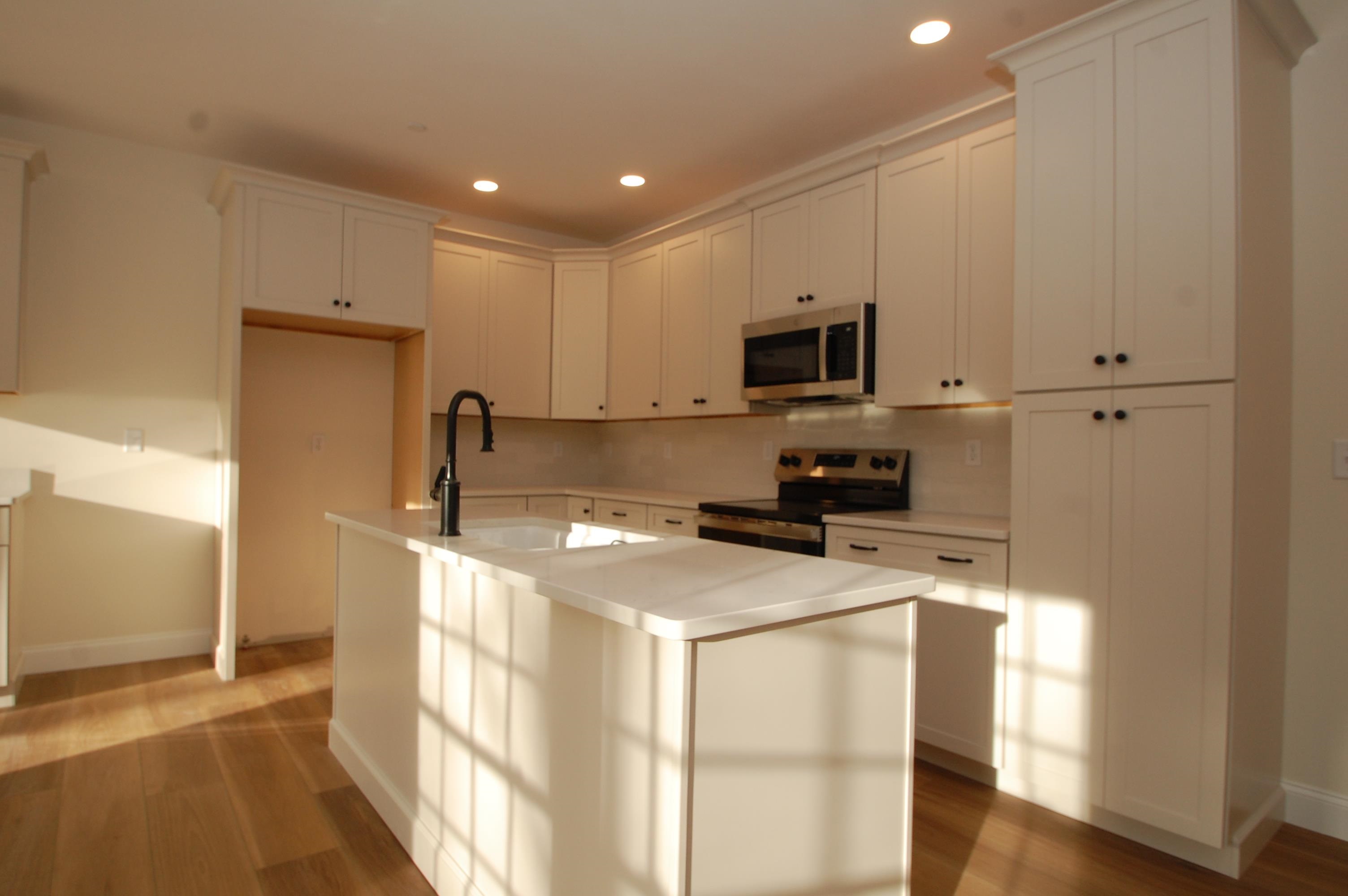 3 D Dearborn Circle Walpole, NH 03608 - Photo 2 of 13