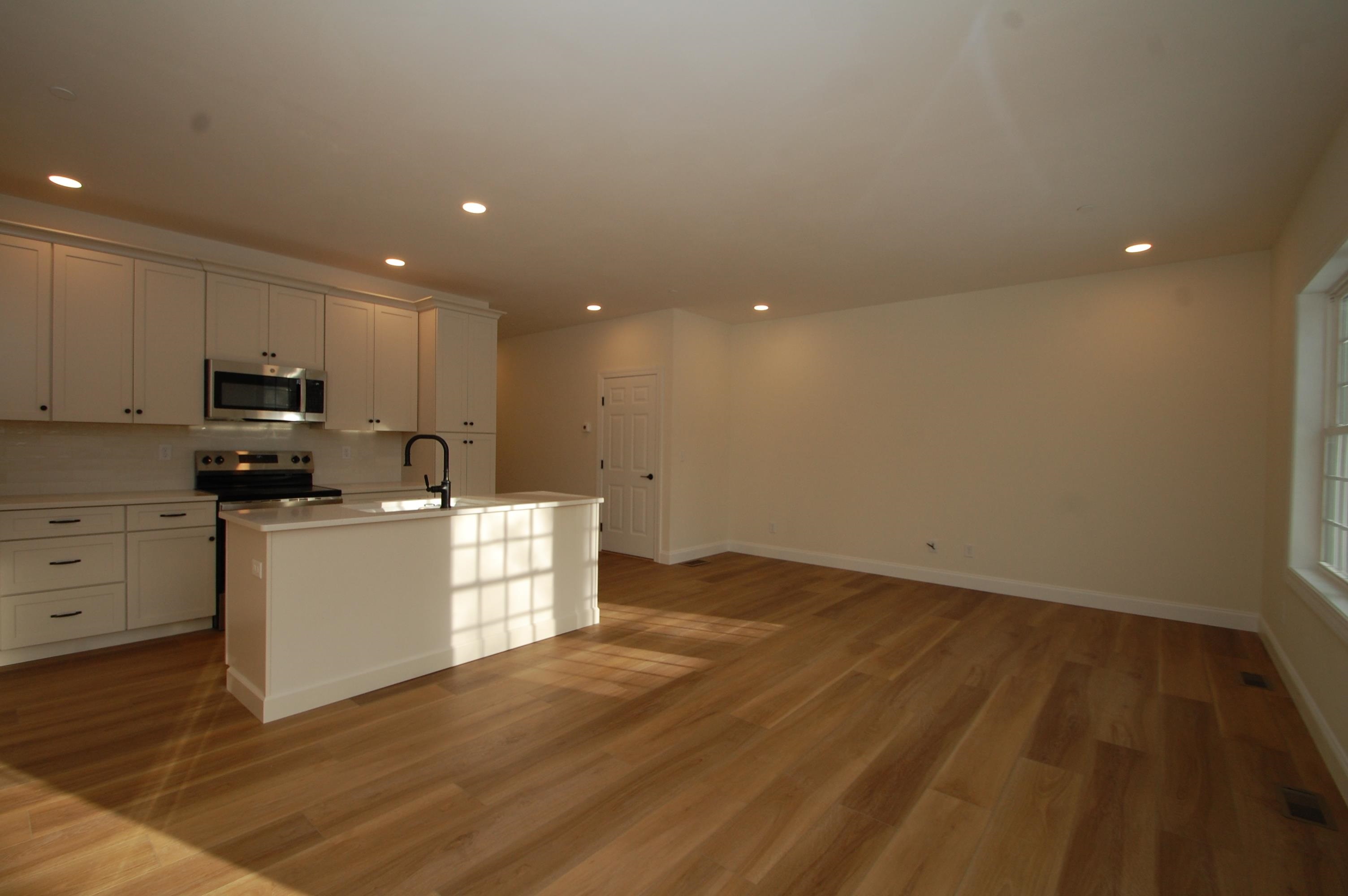 3 D Dearborn Circle Walpole, NH 03608 - Photo 4 of 13