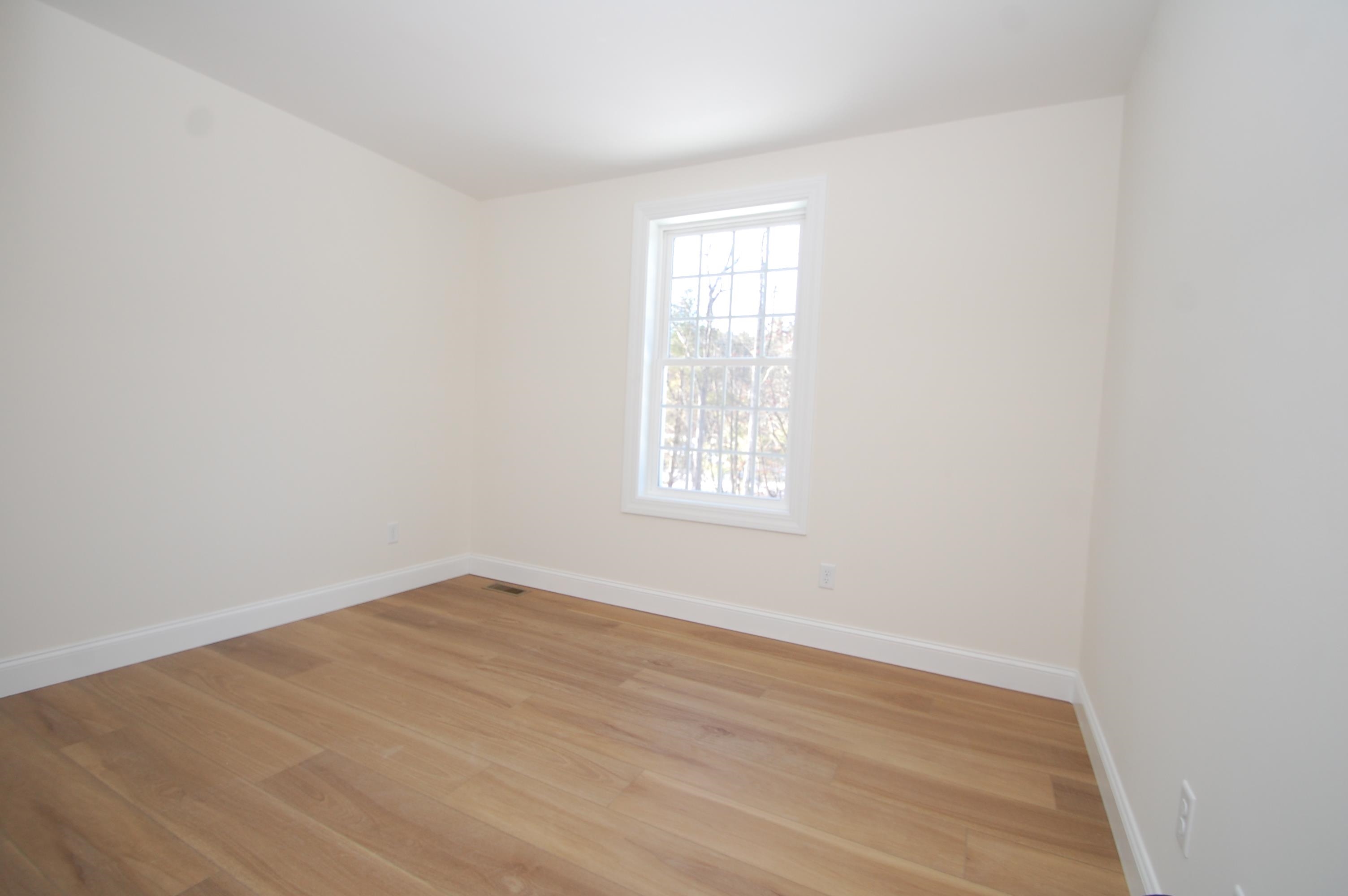 3 D Dearborn Circle Walpole, NH 03608 - Photo 8 of 13