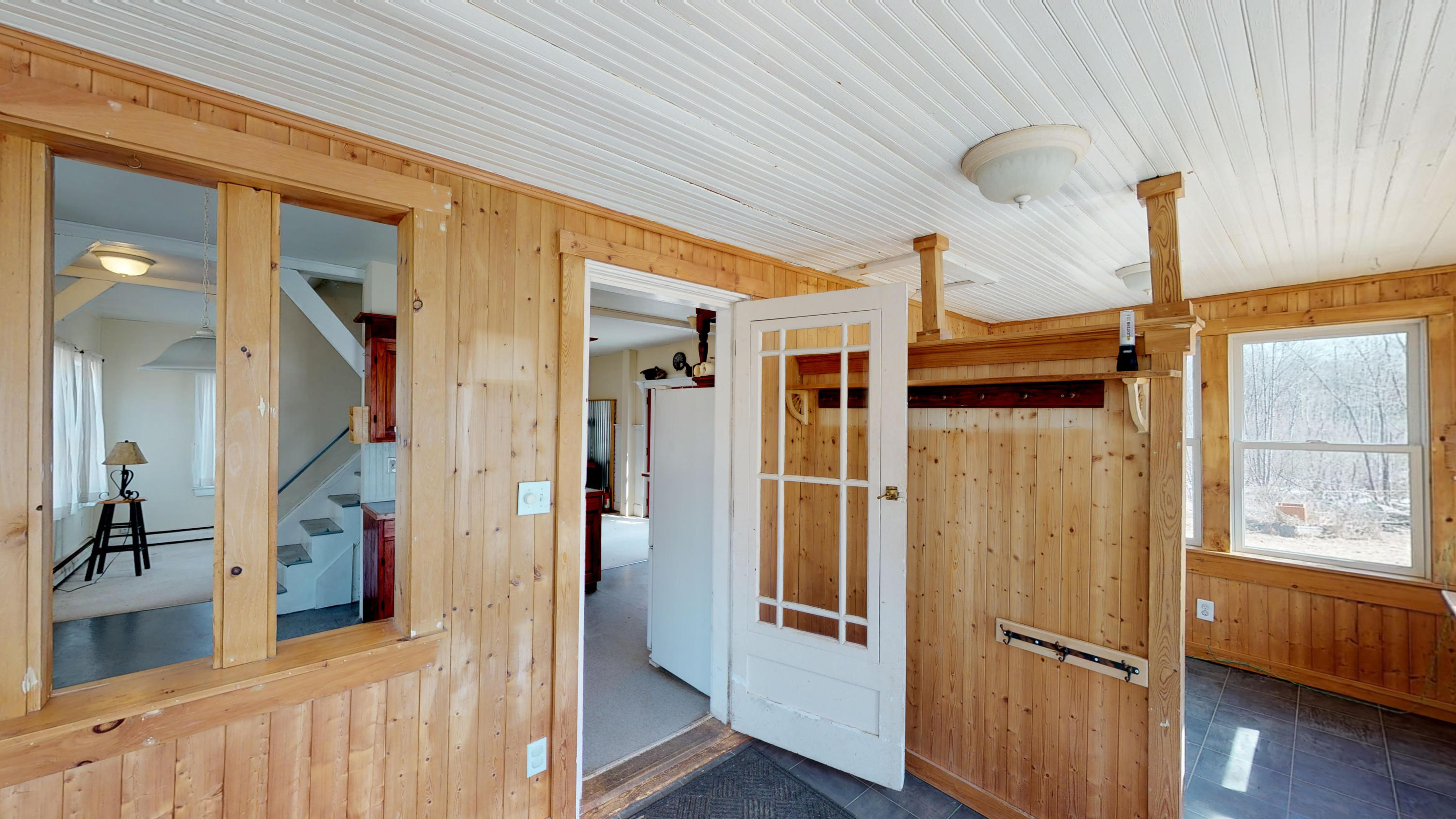 555 River Road Tenants Harbor, ME 04860 - Photo 10 of 23 Mudroom & sunporch