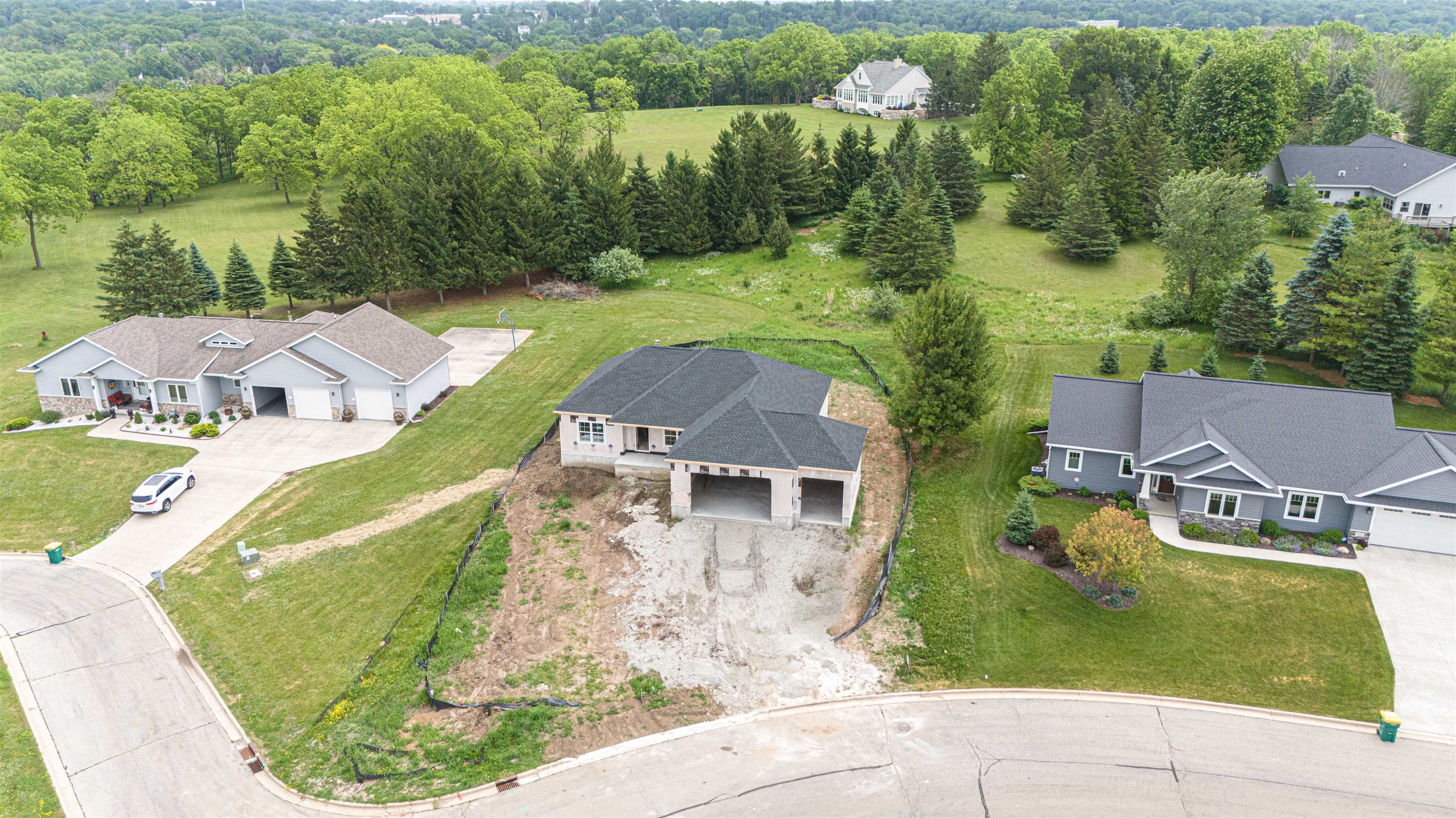 333 Drumlin Loop Ripon, WI 54971 - Photo 2 of 13