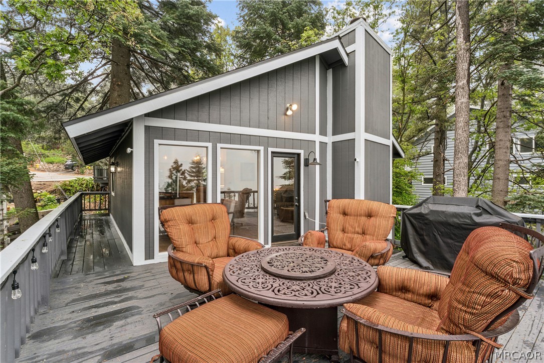 590 Arrowhead Villa Road Lake Arrowhead, CA 92352 - Photo 30 of 43