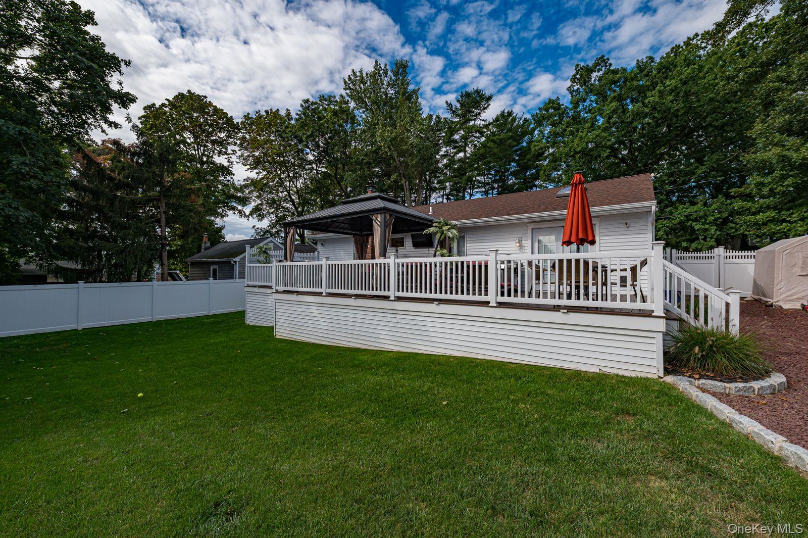 23 Jupiter Road Rocky Point, NY 11778 - Photo 21 of 24 Gallery Image 21