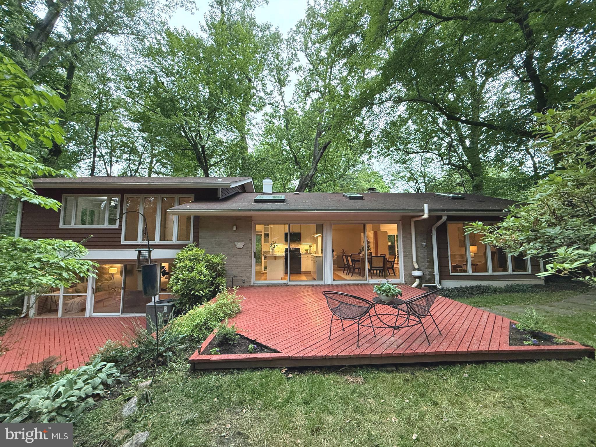 8108 Hamilton Spring Road Bethesda, MD 20817 - Photo 44 of 48