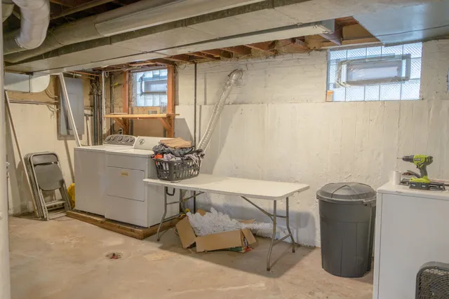 a house view with a outdoor space