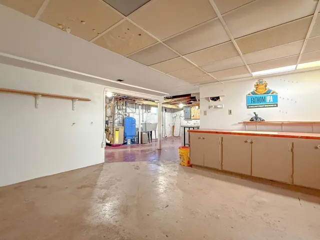 $179,900 | 1512 16th Avenue, Menominee, MI 49858