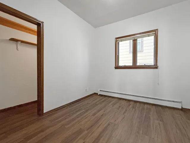 $179,900 | 1512 16th Avenue, Menominee, MI 49858