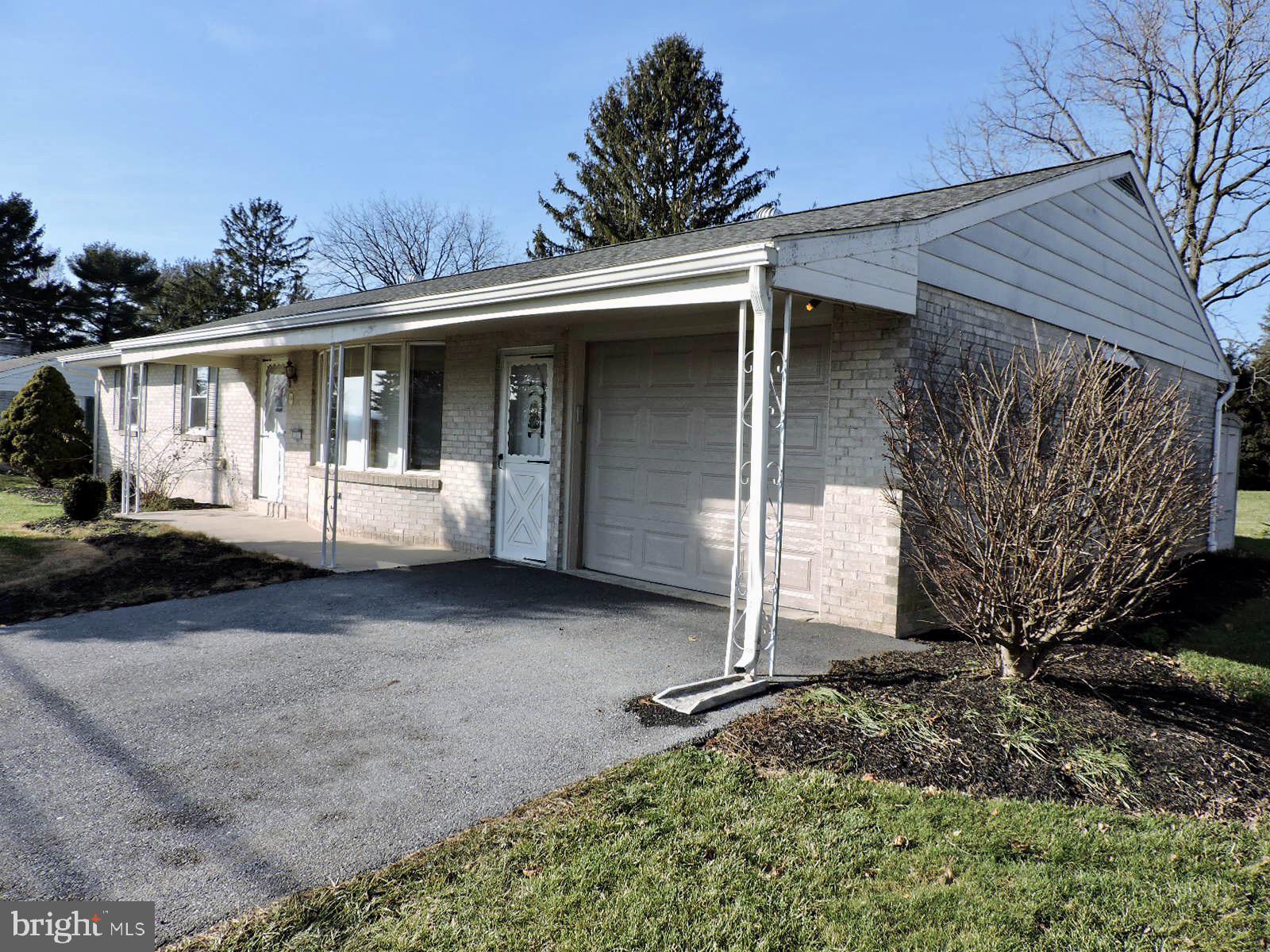 357 East Evergreen Road Lebanon, PA 17042 - Photo 3 of 25 Gallery Image 3