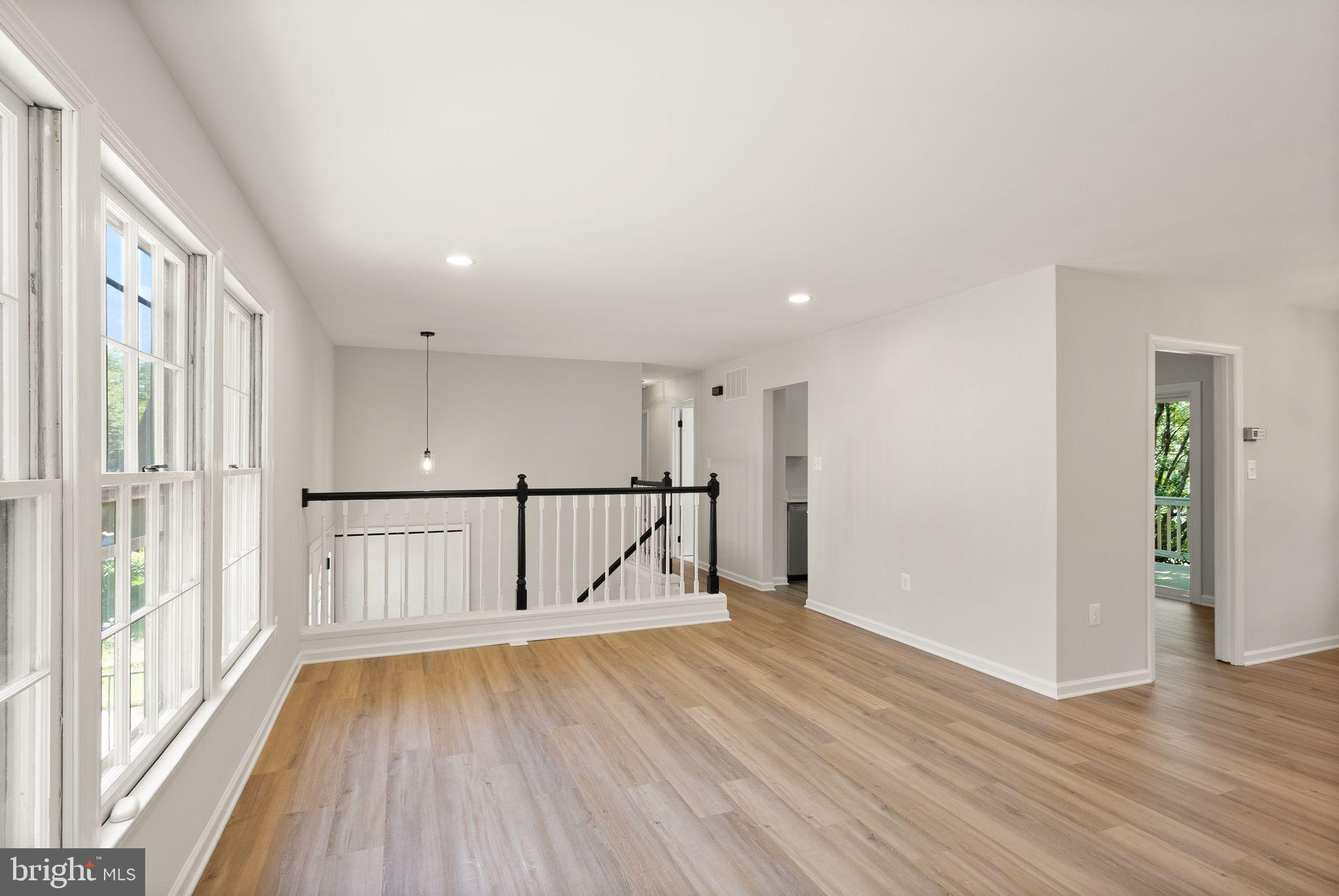 8803 Hayload Court Springfield, VA 22153 - Photo 10 of 49 Living Room