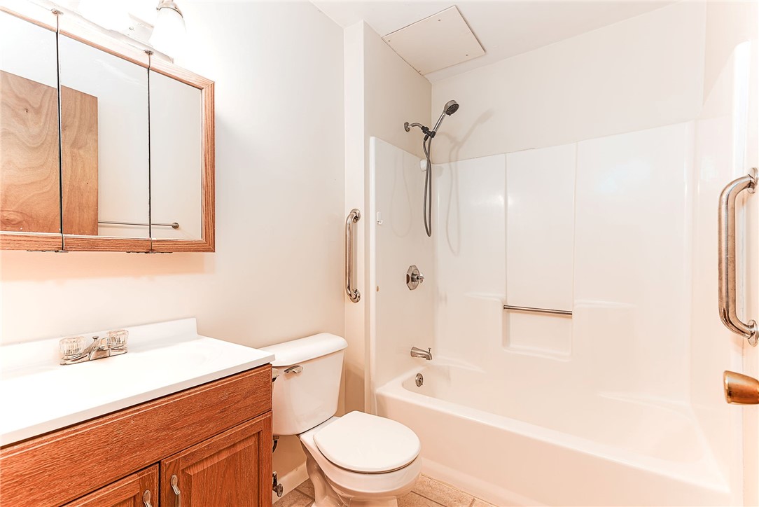 9 Apache Drive, Unit D Westerly, RI 02891 - Photo 14 of 19