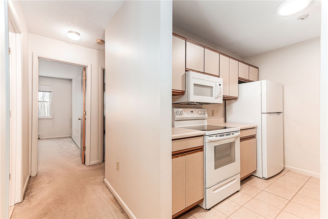 9 Apache Drive, Unit D Westerly, RI 02891 - Photo 7 of 19