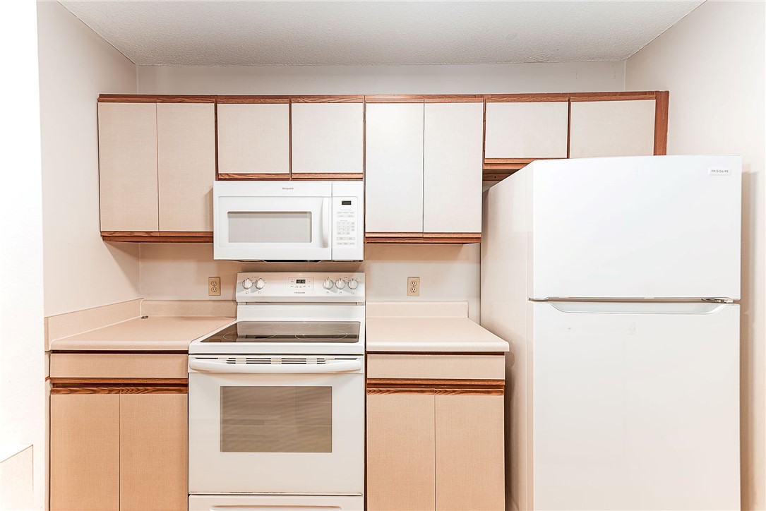 9 Apache Drive, Unit D Westerly, RI 02891 - Photo 8 of 19