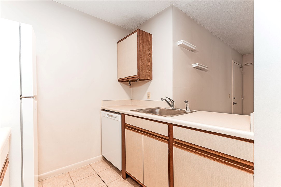 9 Apache Drive, Unit D Westerly, RI 02891 - Photo 10 of 19