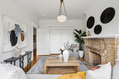 $1,195,000 | 2062 Grove Street, San Francisco, CA 94117