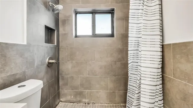 $2,000 | 804 Southwest 28th Street, Fort Lauderdale, FL 33315