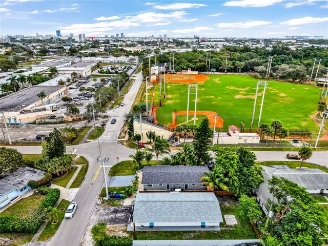 $2,000 | 804 Southwest 28th Street, Fort Lauderdale, FL 33315