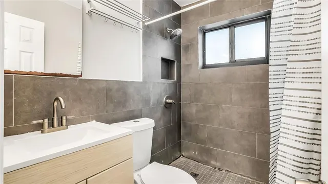 $2,000 | 804 Southwest 28th Street, Fort Lauderdale, FL 33315