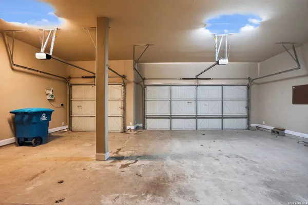 $725,000 | 18039 Branson, San Antonio, TX 78255