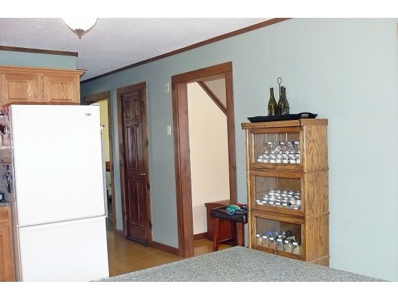 39 Loop Road Newfane, VT 05345 - Photo 8 of 36 Gallery Image 8