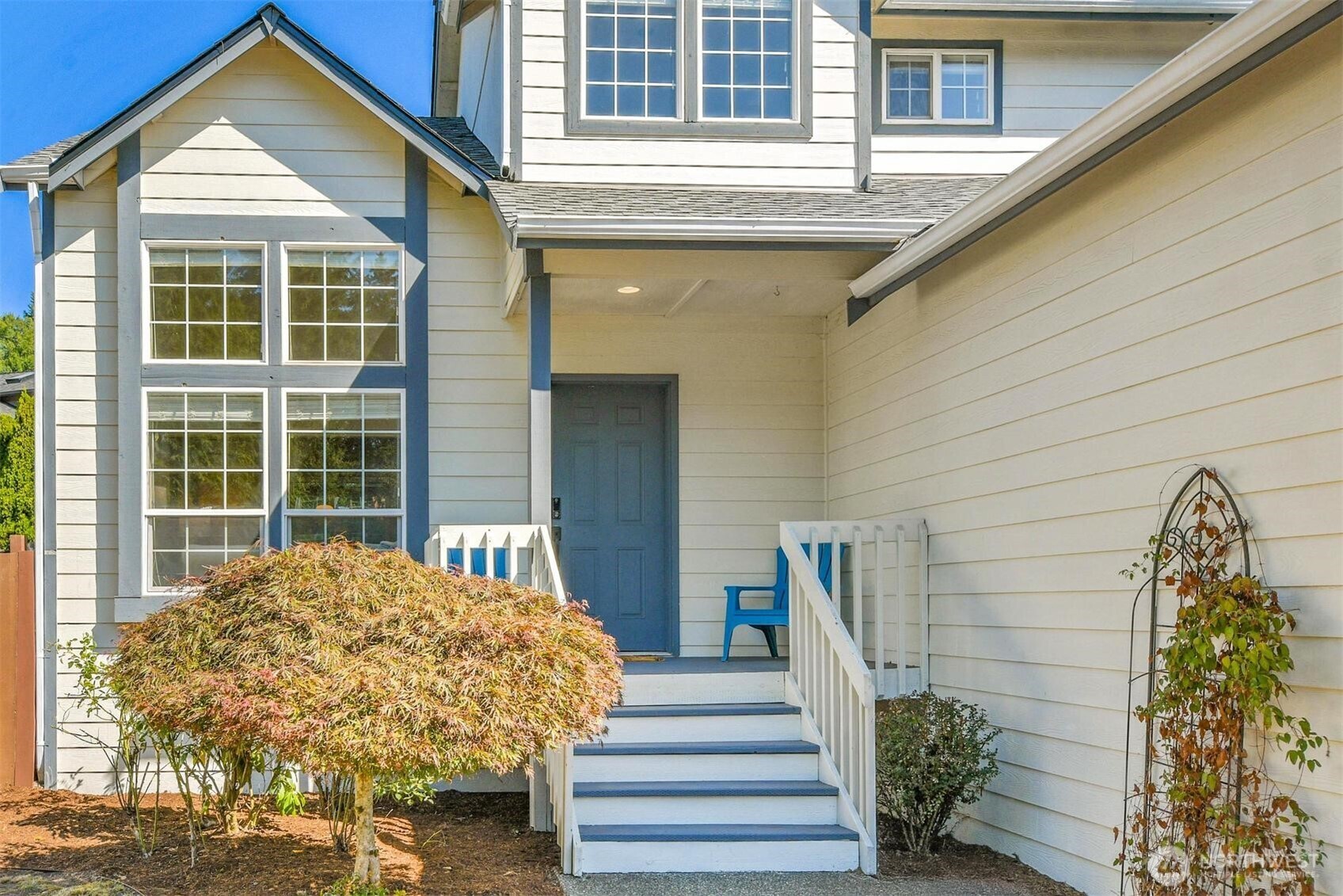 18524 114th Avenue Southeast Renton, WA 98055 - Photo 2 of 20 a front view of a house
