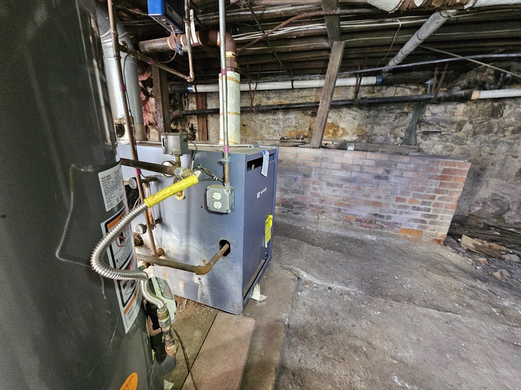 24 Spring Street North Adams, MA 01247 - Photo 22 of 27