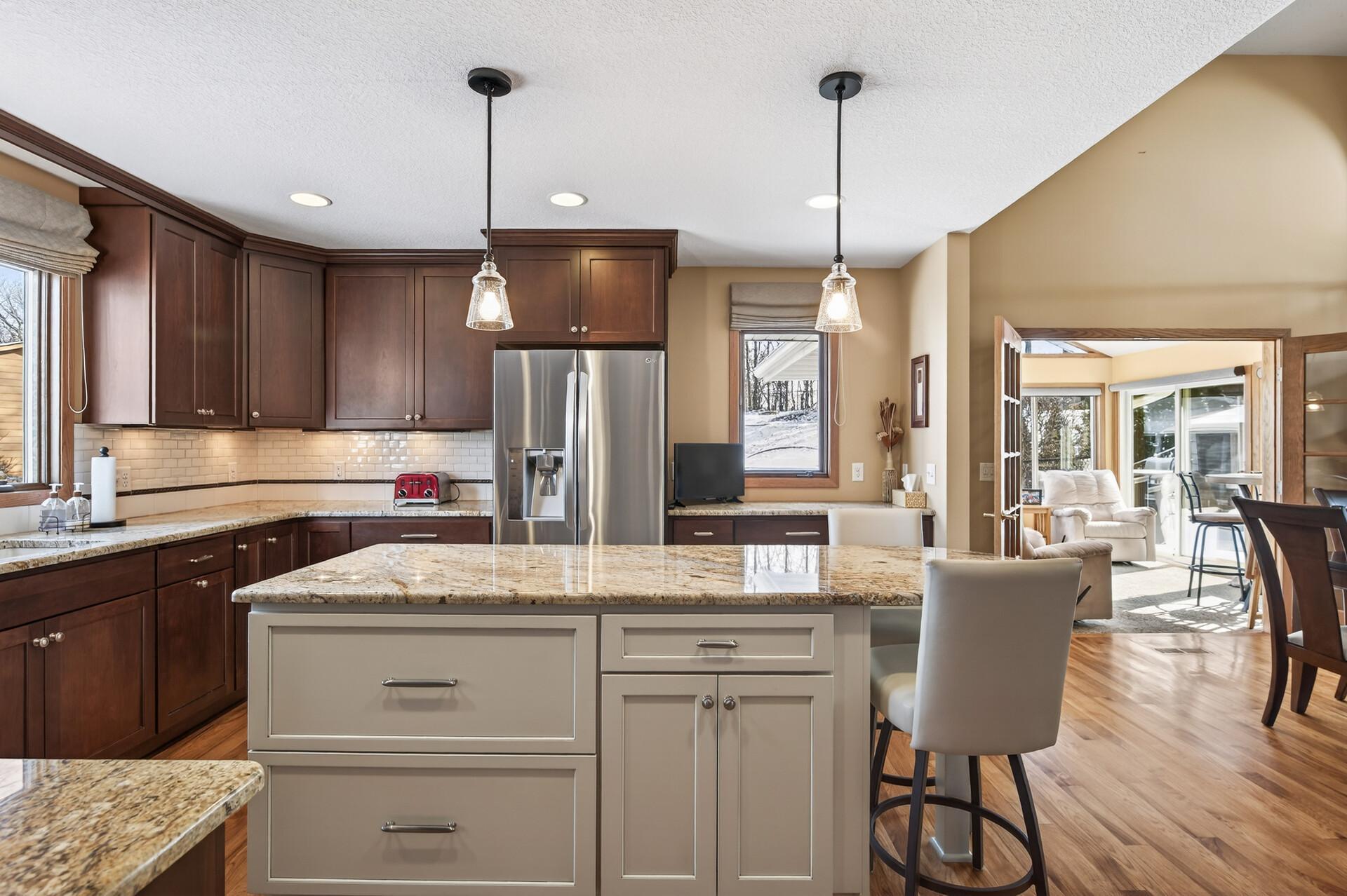 3501 West 99th Street Minneapolis, MN 55431 - Photo 3 of 15