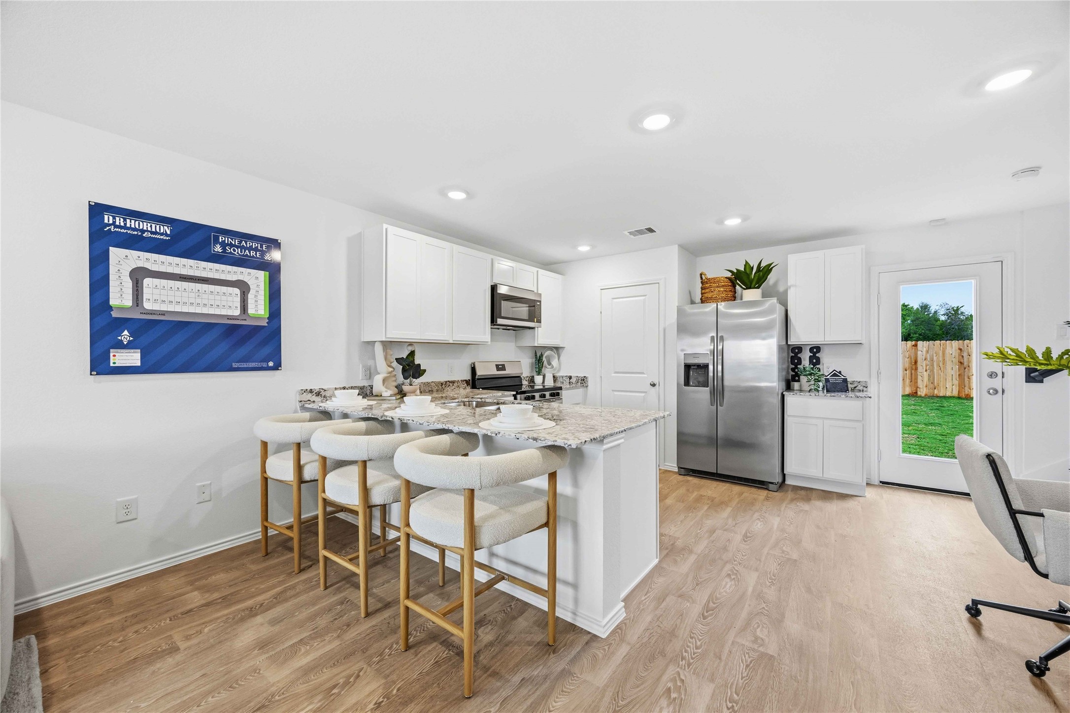 6010 Pineapple Street Houston, TX 77048 - Photo 5 of 17