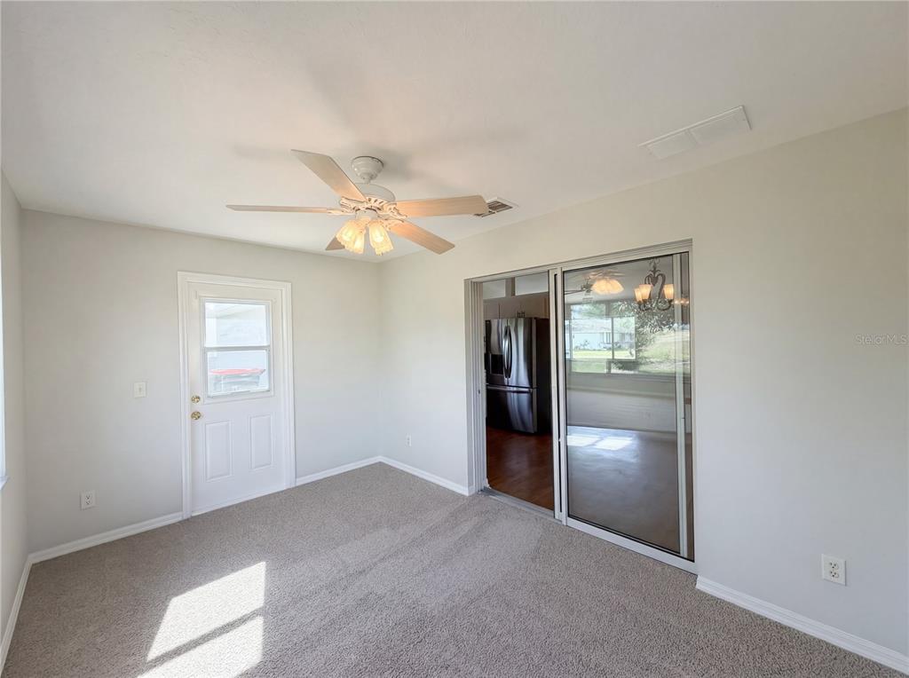 5947 Southwest 98th Street Road Ocala, FL 34476 - Photo 11 of 19