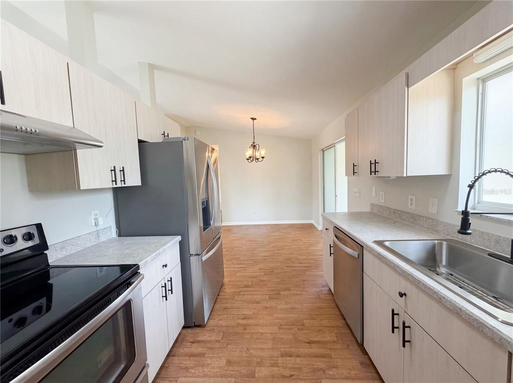 5947 Southwest 98th Street Road Ocala, FL 34476 - Photo 7 of 19