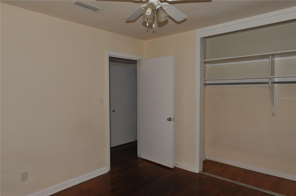 1410 Northwest 7th Road Gainesville, FL 32603 - Photo 25 of 35