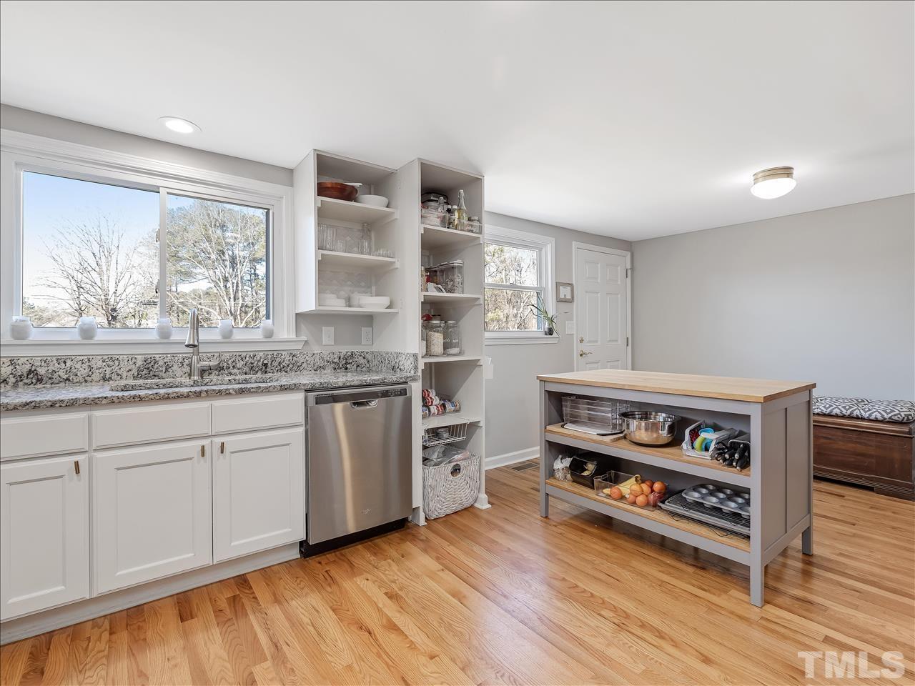 212 Weston Road Garner, NC 27529 - Photo 5 of 42 Gallery Image 5