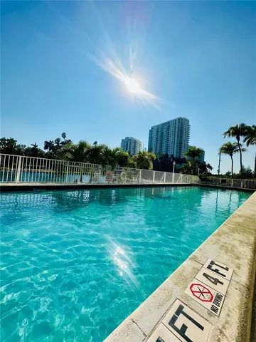 $399,999 | 1740 Northwest N River Drive, Unit 626, Miami, FL 33125